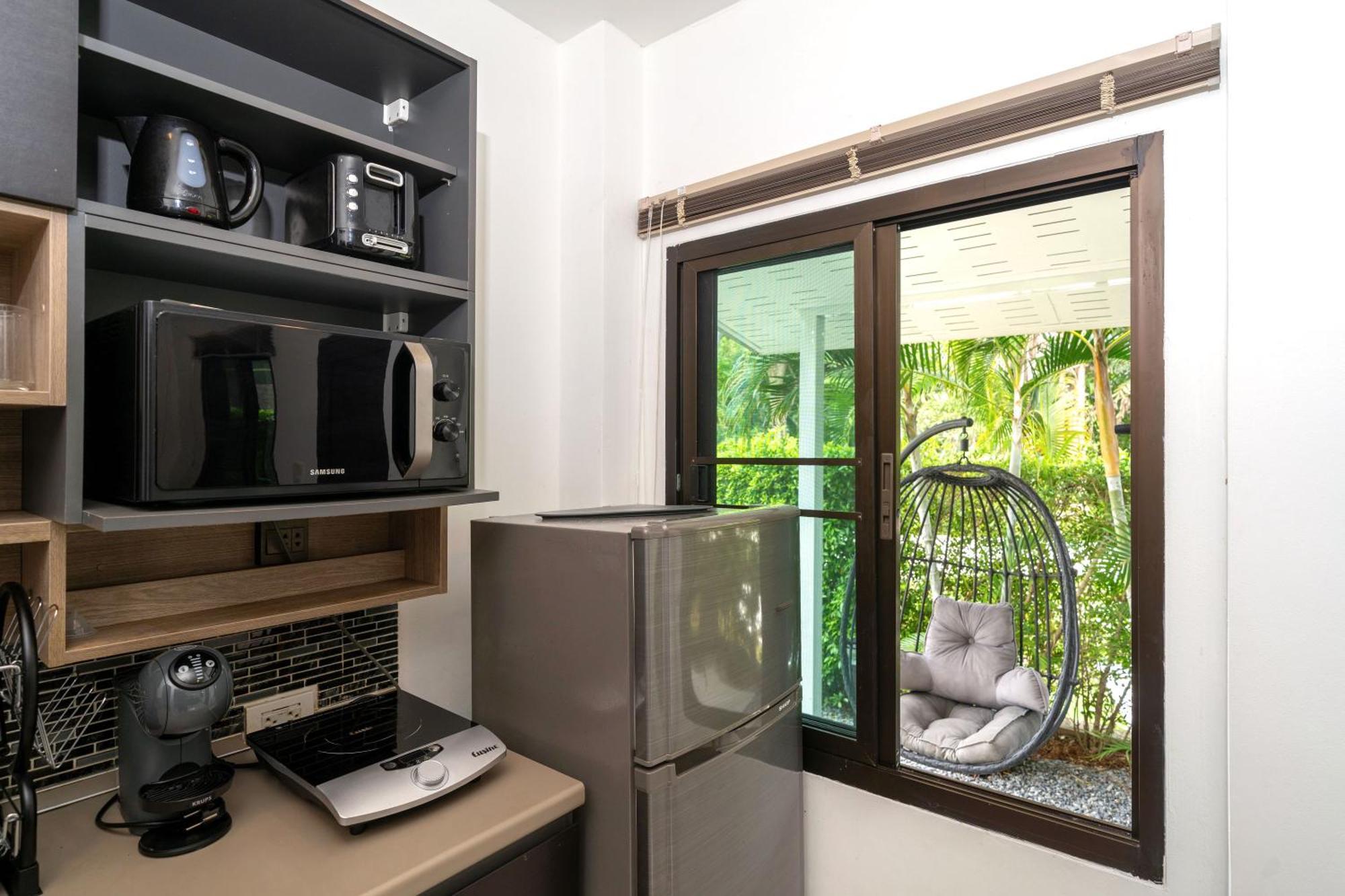 Oxavia Garden Oasis In Nai Harn - Your Private Tropical Garden With 3 Cabins And Jacuzzi Rawai Exterior foto